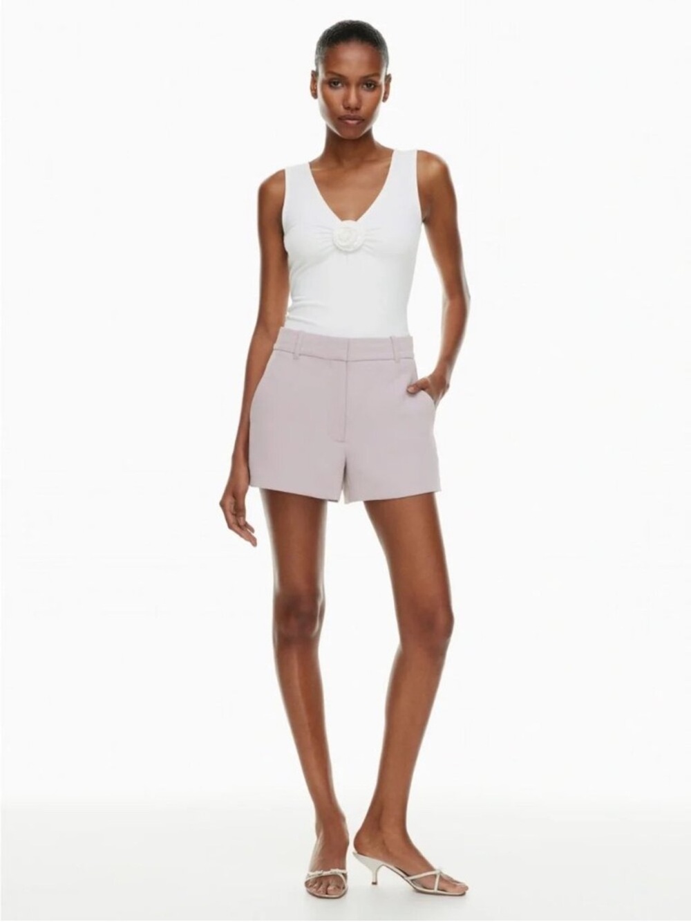Tailored Light Mauve Women's Dress Shorts - Aritzia